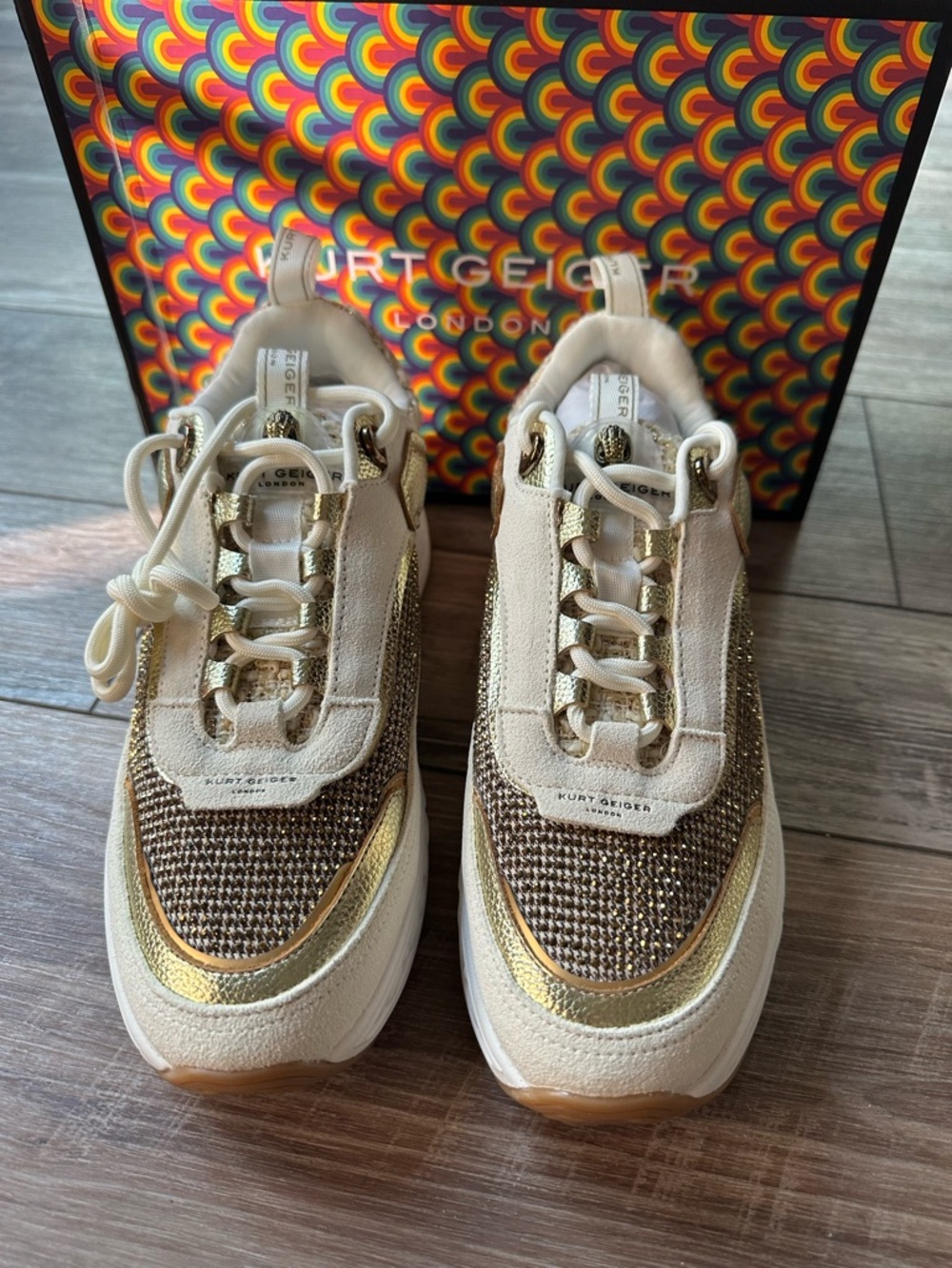 Kurt Geiger London KENSINGTON SNEAKER in Beige Sold Out in Stores Size 9 NIB